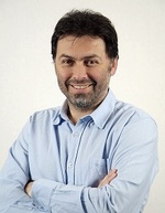 Headshot of Rodrigo Navia